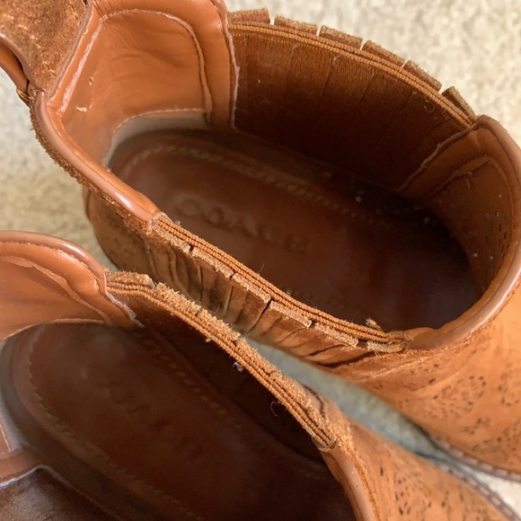 COACH Bowery tea-rose suede Chelsea bootie in Saddle - Picture 10 of 14